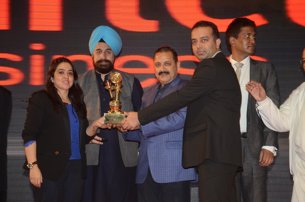 Airtel receiving the mHealth award at the 6th Aegis Graham Bell Awards